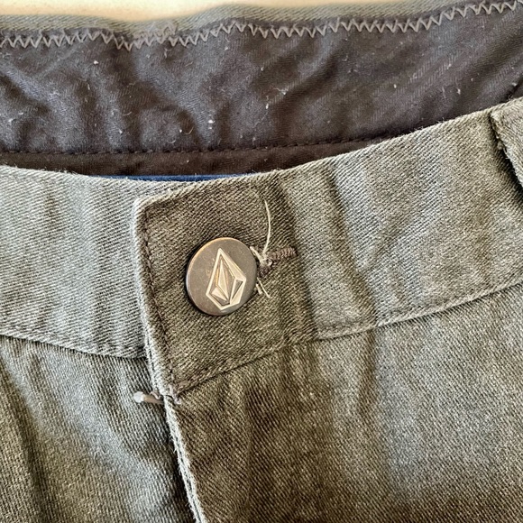 •Volcom• true to this green Vmonty pants - Picture 6 of 8